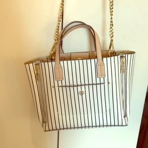 Black and white stripes shoulder bag